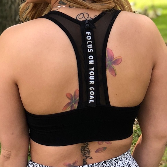 Focus On Your Goal! Sports Bra - Picture 2 of 2